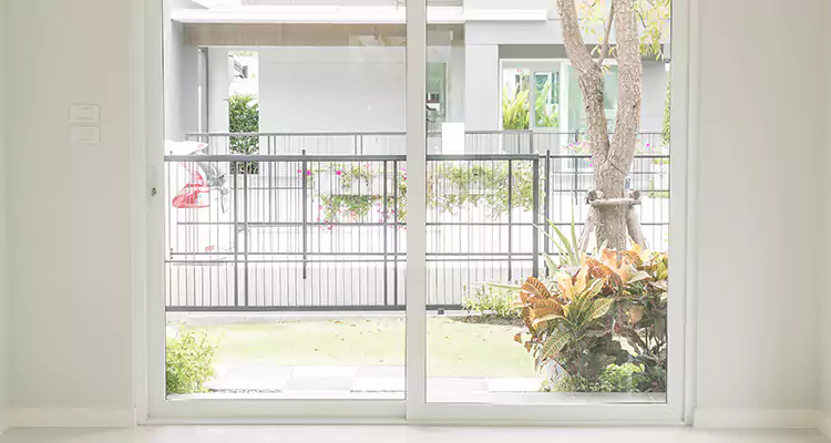 Balcony Screen Door Repair in East Lake, FL