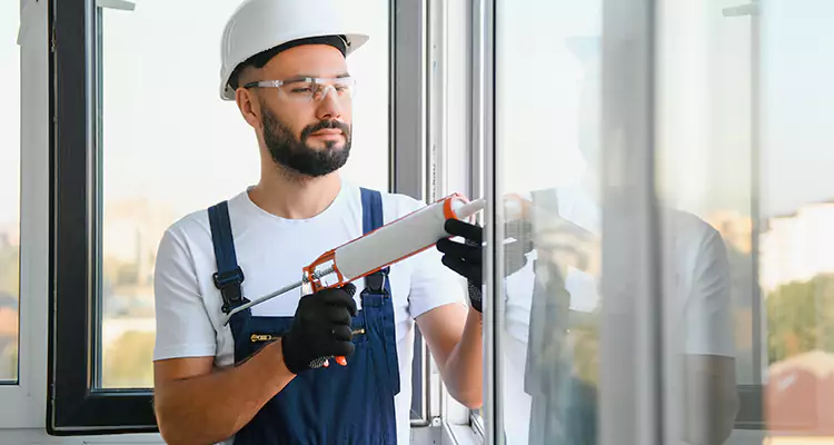 Retractable Screens Repair for Patio in East Lake, FL