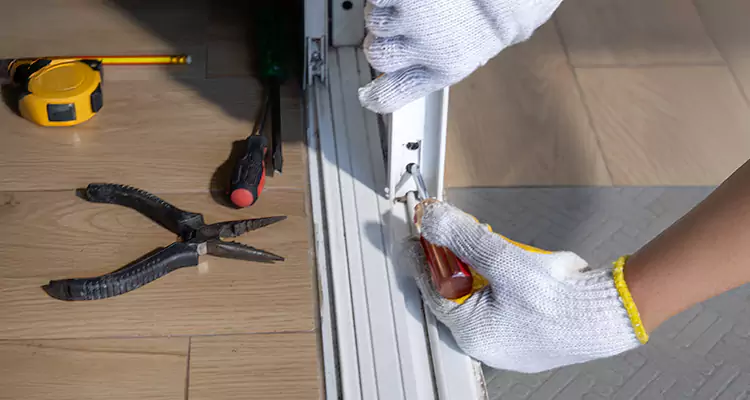 Screen Door Wheel Replacement in East Lake, FL