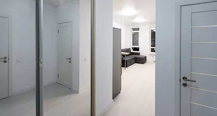 Modern Mirrored Closet Doors Repair in East Lake, FL