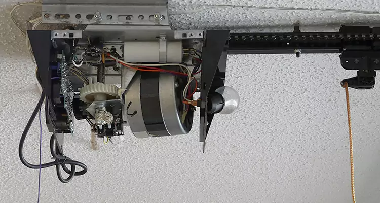 Garage Door Motor Replacement in East Lake, FL