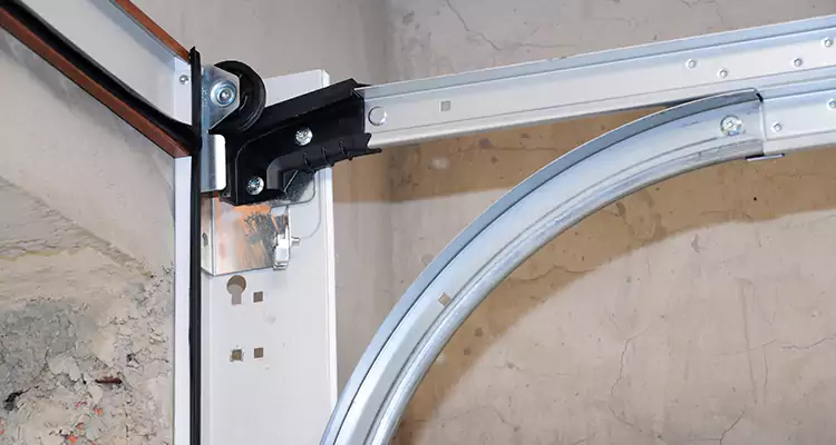 Maintain Liftmaster Garage Door Off Track in East Lake, FL
